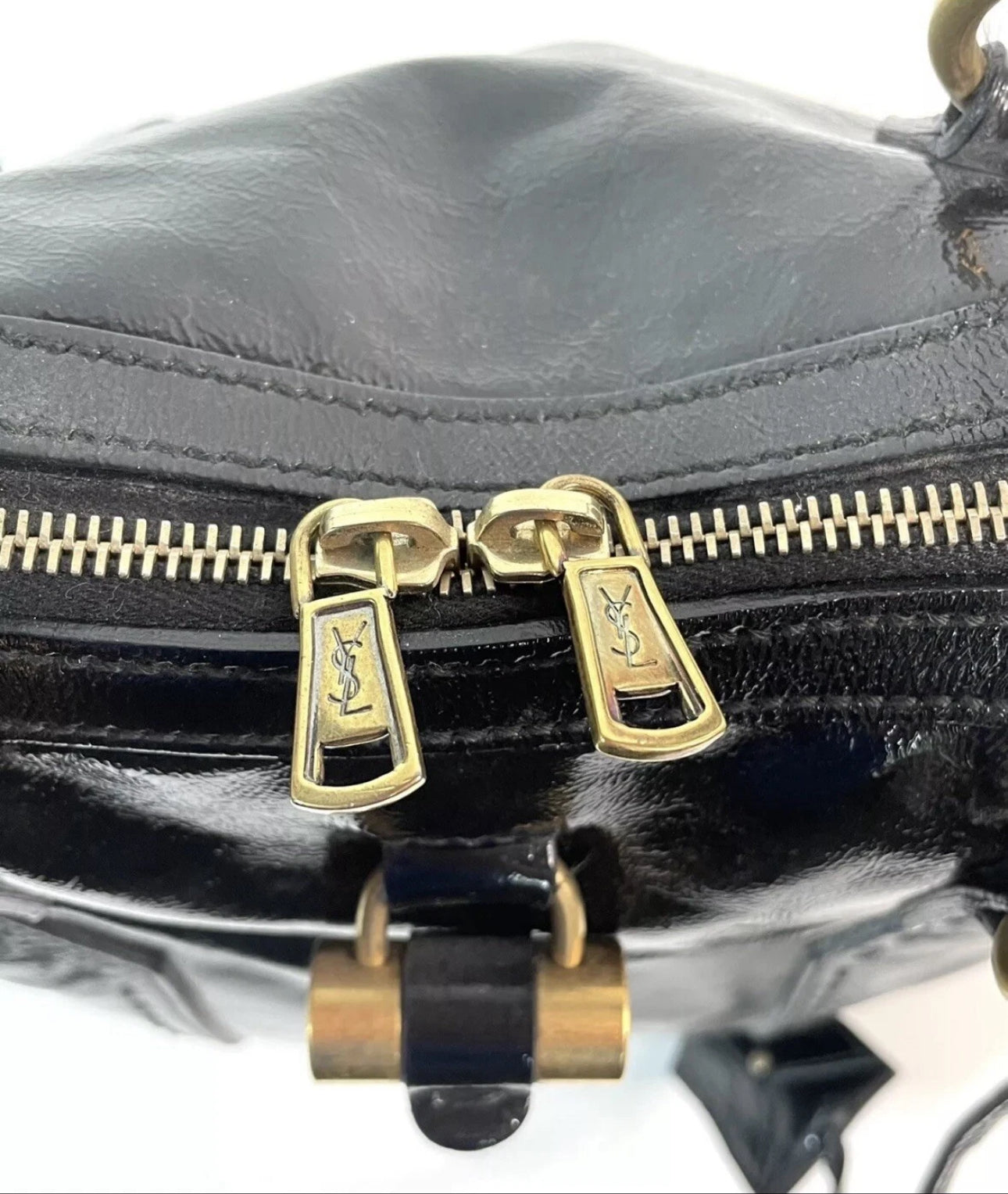 YSL Muse Large -vinyl black leather ￼