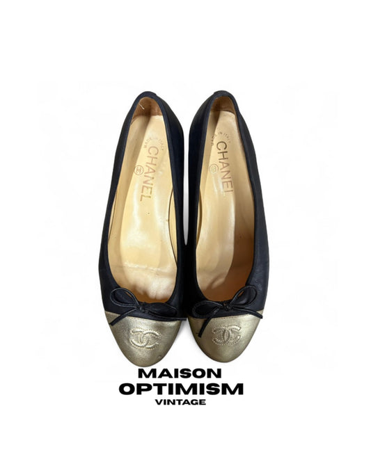 Chanel Ballet flats Gold/Black Size 8