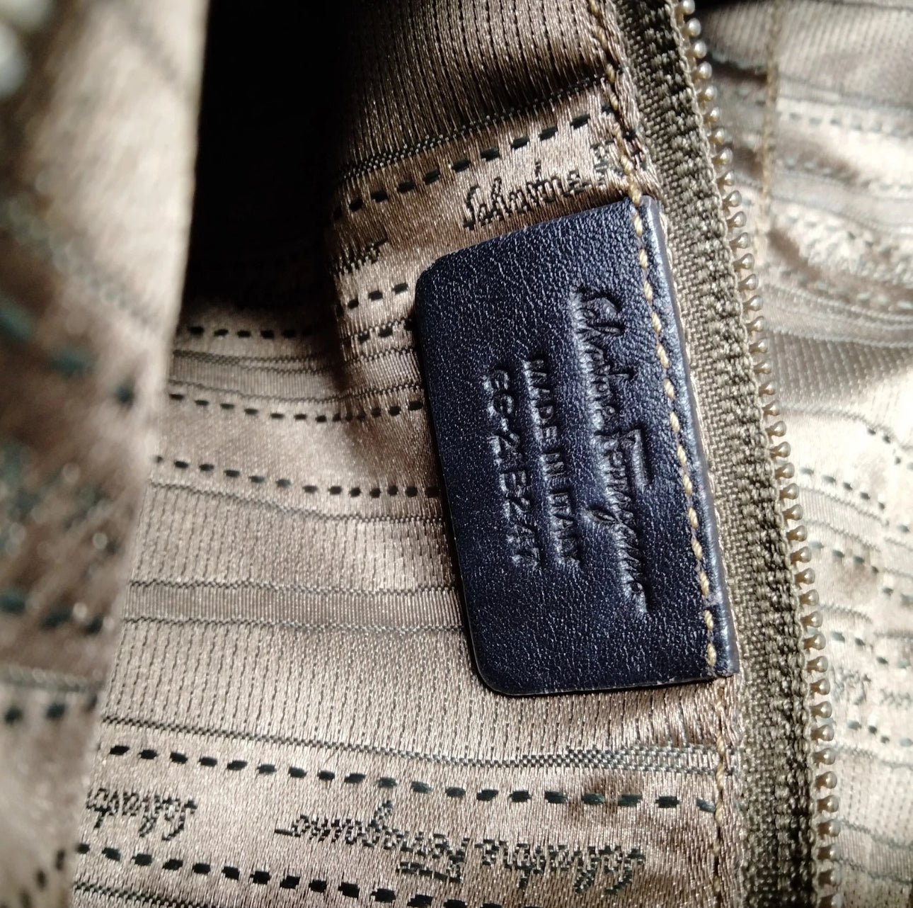 Salvatore Ferragamo hobo bag brown leather