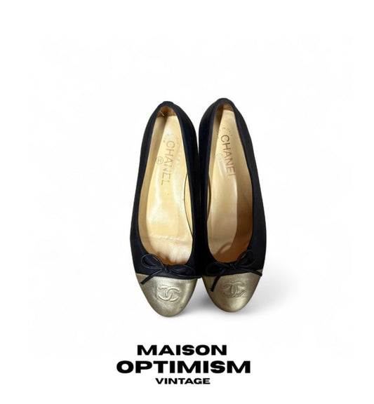 Chanel Ballet flats Gold/Black Size 8