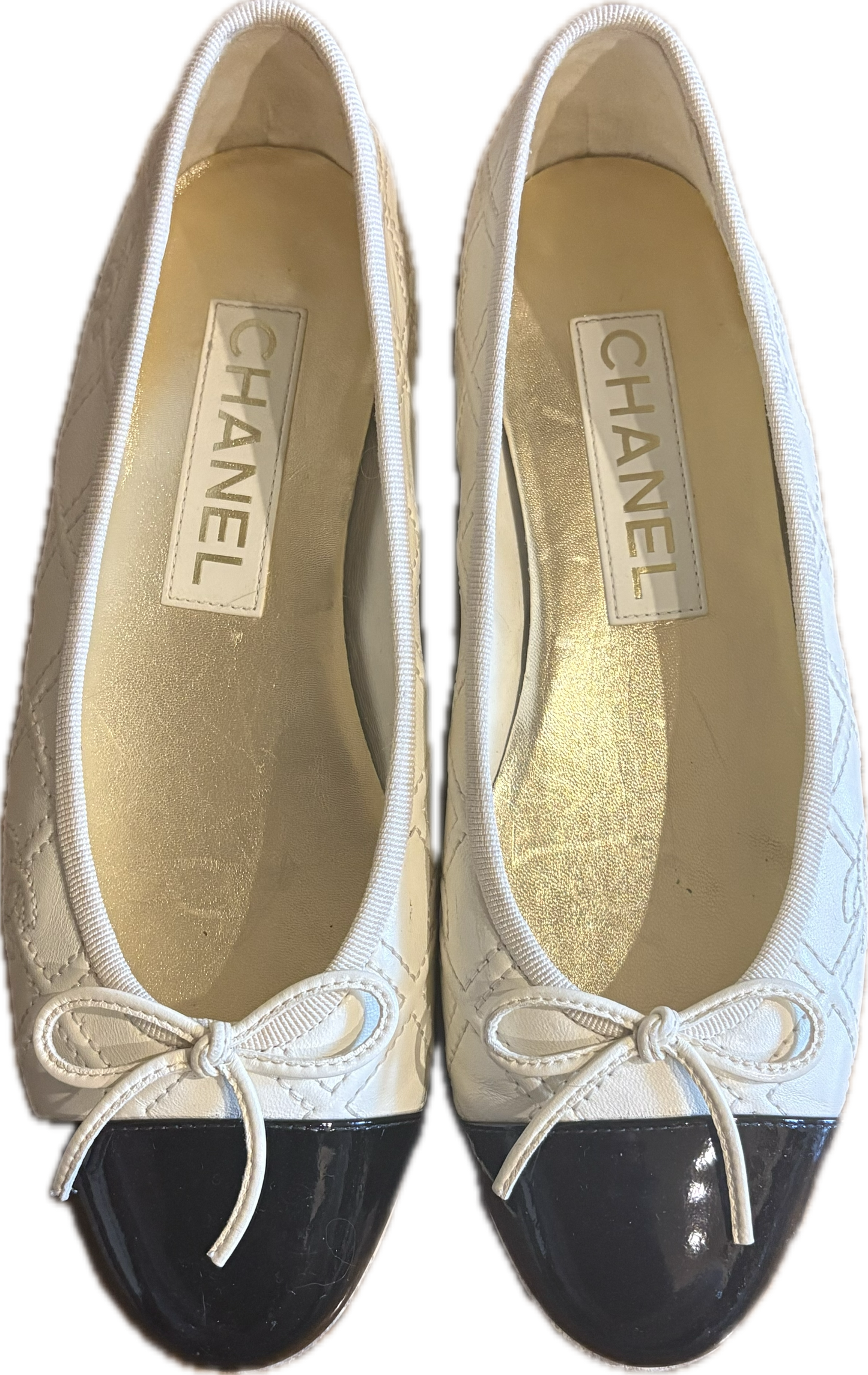 Chanel CC Quilted Ballet Flats - Cream/ Black EU 36 1/2