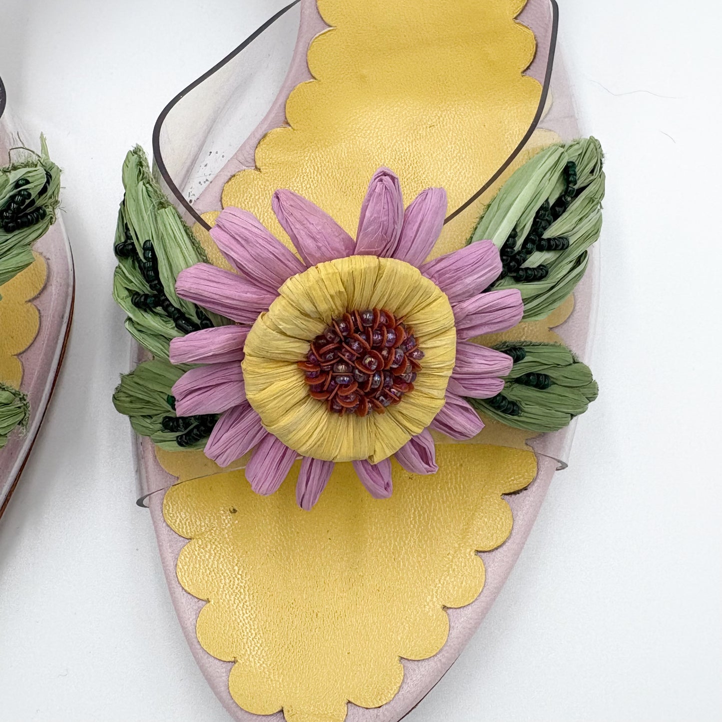 Rare Moschino Cheap and Chic Raffia Flower Heel - EU 39